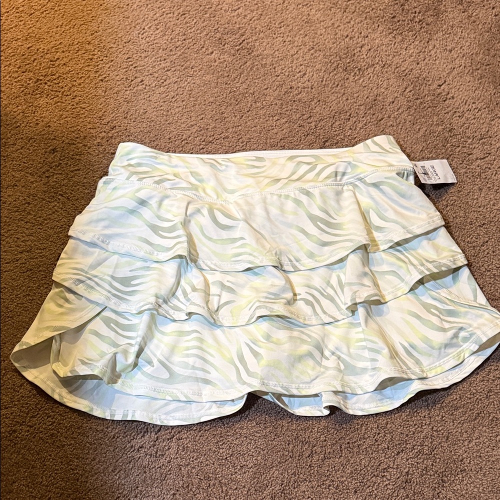 Ideology White Zebra Ruffle Skort Size Large NWT